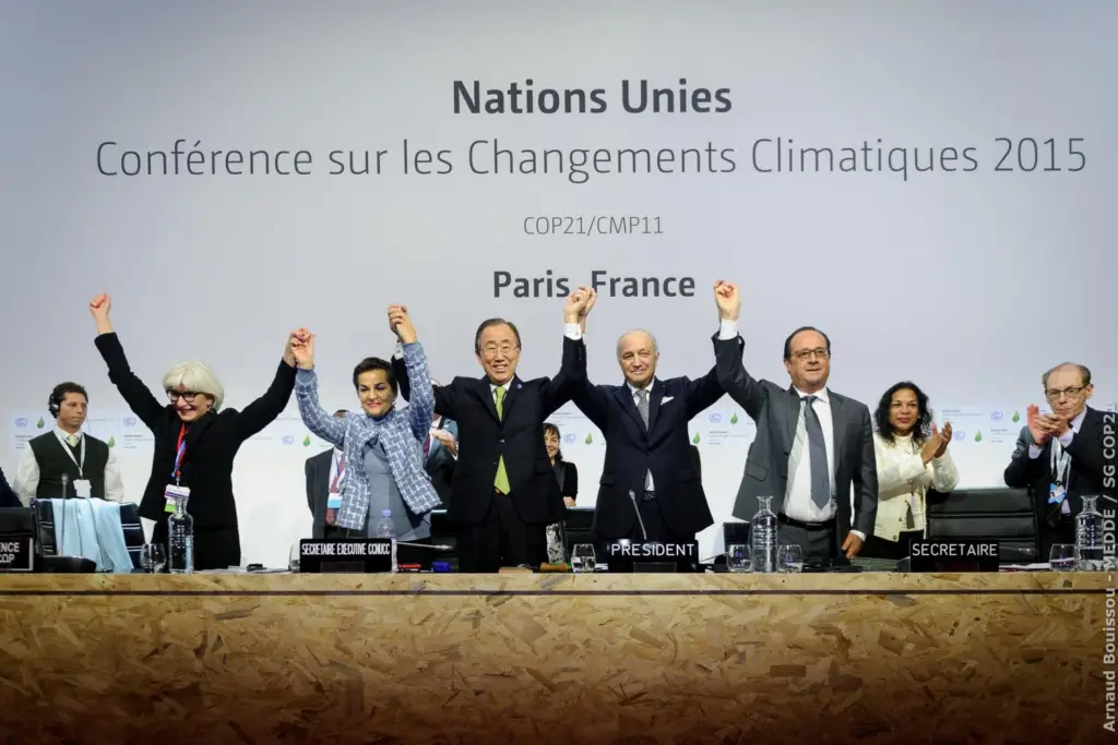Officials at the 2015 Paris Climate Accord conference.